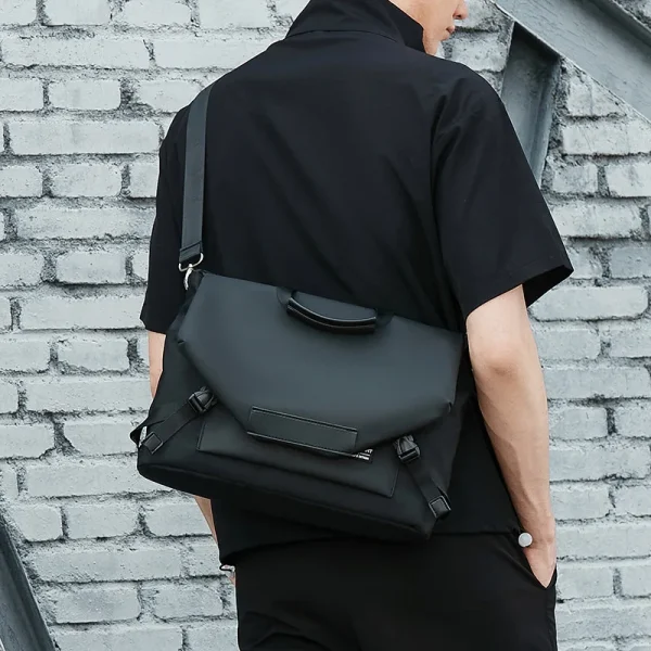 2022 Scione Man Luxury Brand Bag Summer Men's Designer Ipad Messenger Bag Casual Motorcycle Shoulder Strap Handbags Bags K185